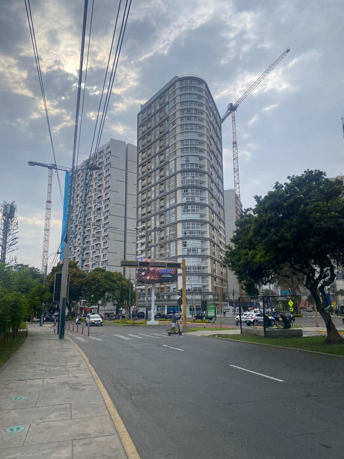 Apartamento Vista Piso 24 Lima